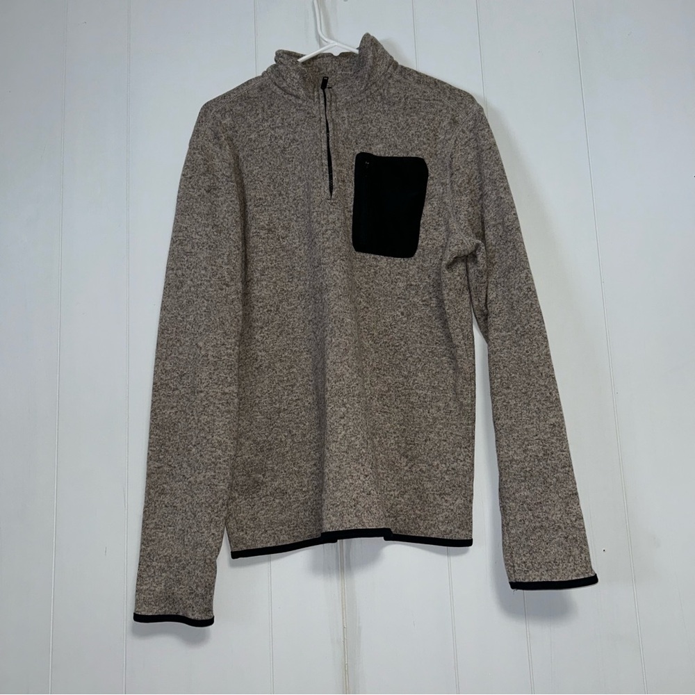 Men's Urban Pipeline Heather Gray Quarter Zip with Black Pocket, size Large